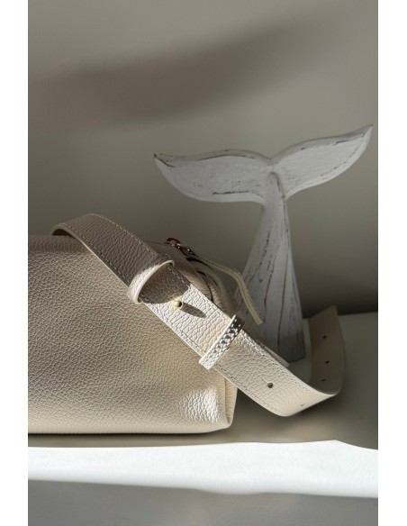 Bolso piel blanco roto