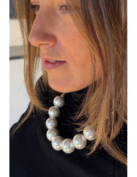 Collar de perlas satén