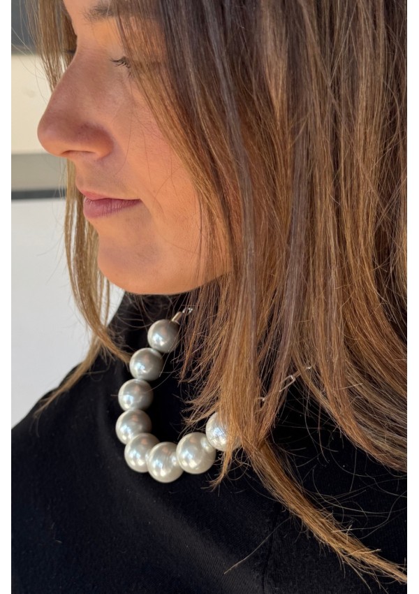 Collar de perlas satén