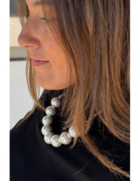 Collar de perlas satén