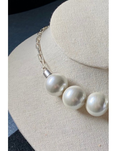 Collar de perlas satén