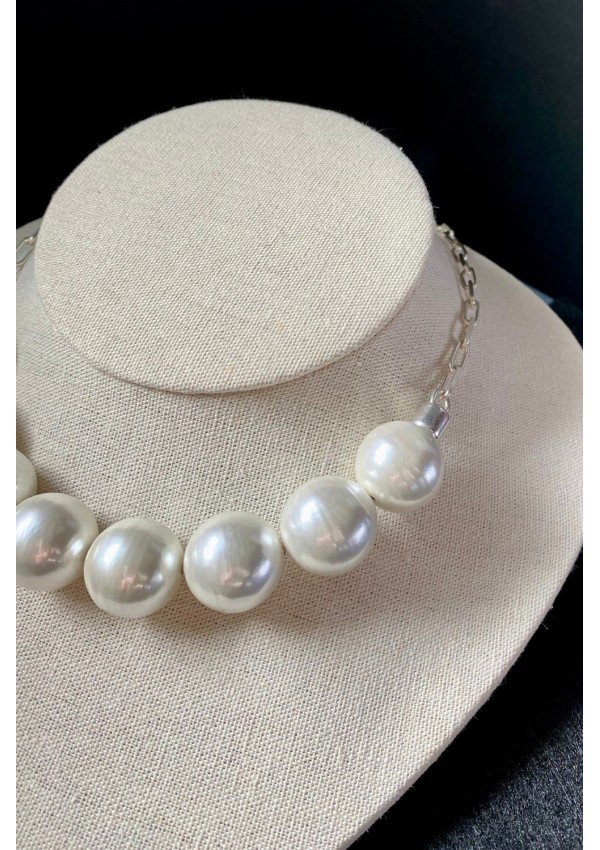 Collar de perlas satén