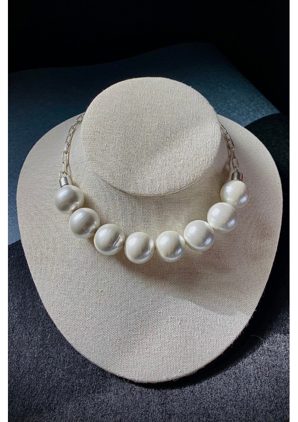 Collar de perlas satén