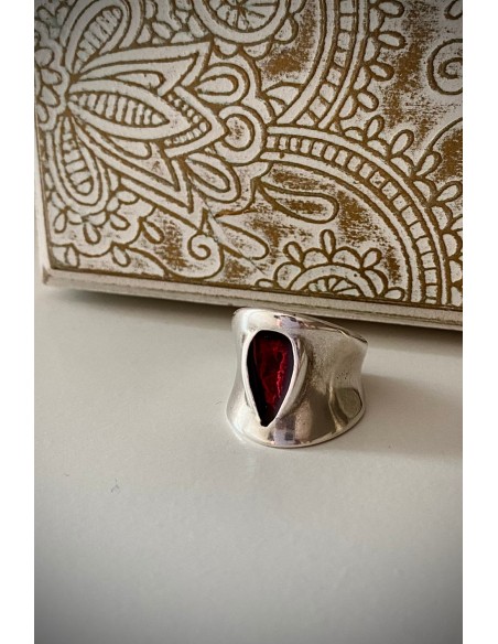 Anillo Lágrima rojo
