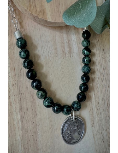 Collar Ágata verde y moneda